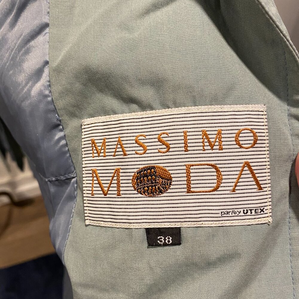 90's Well loved Massino Moda Trench Coat